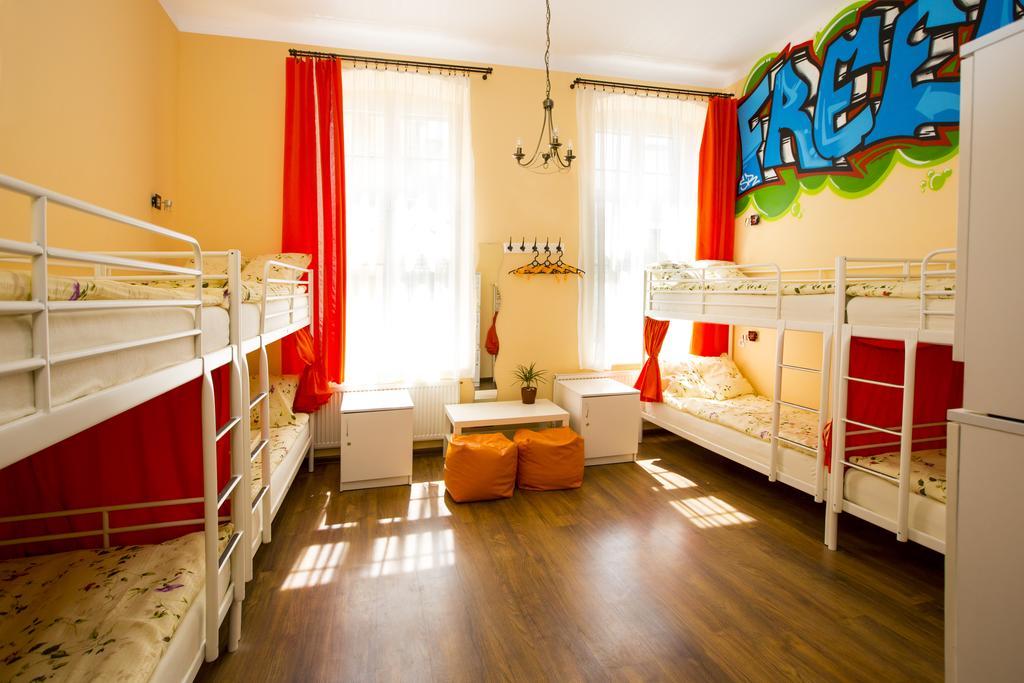 Hostel Freedom Stary Toruń Rum bild